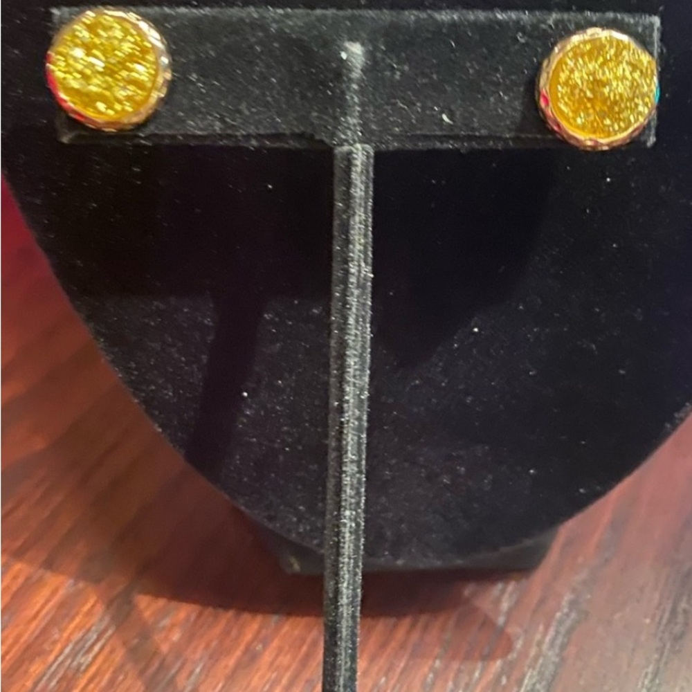 Gold Glitter Stud Earrings. NEW